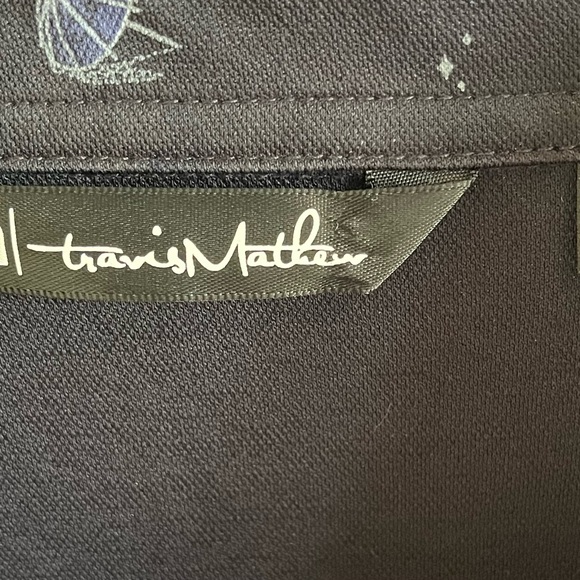 XXL Travis Mathew Black Polo with Pattern - Picture 3 of 3
